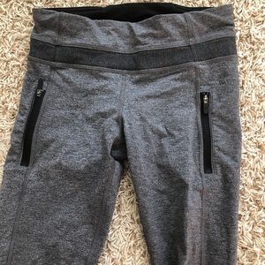 LULULEMON GREY LEGGINGS